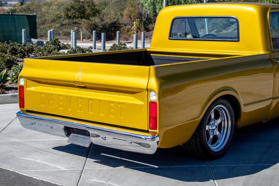 Детали экстерьера Chevrolet C10 Custom 1967 года  (фото 53 из 145)